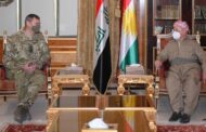 سه‌روك بارزانى دگه‌ل جێگرێ فه‌رماندێ گشتیێ هه‌ڤپه‌یمانان ل عیراق و سوریا و شاندێ دگه‌لدا كومبوو